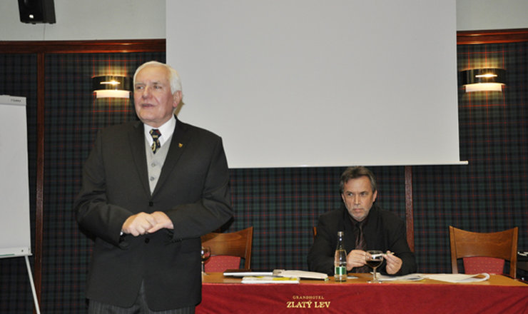 LIBERECKY BUSINESS CLUB PODRUHE ZASEDAL V CLARION GRANDHOTELU ZLATY LEV