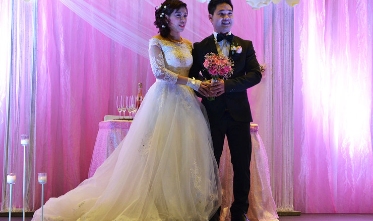 A WEDDING RECEPTION IN THE SPIRIT OF VIETNAMESE TRADITION IN THE CLARION CONGRESS HOTEL OSTRAVA